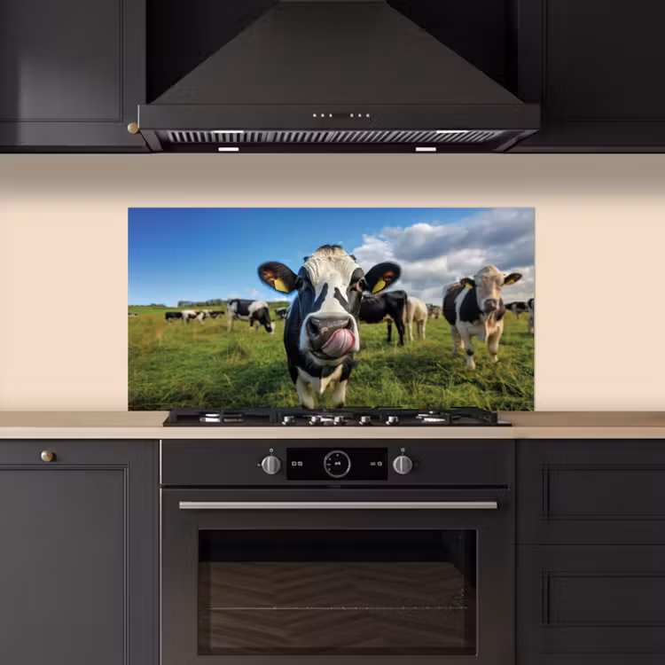 Koe - Tong - Weide keuken achterwand spatscherm middel -sfeer1
