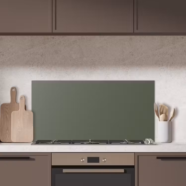 Groen - Effen kleur - Olijfgroen keuken achterwand spatscherm middel 899 -sfeer2