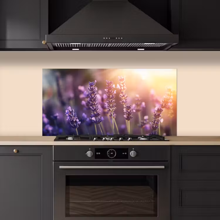 Lavendelbloemen - Paars - Zonlicht keuken achterwand spatscherm middel -sfeer1