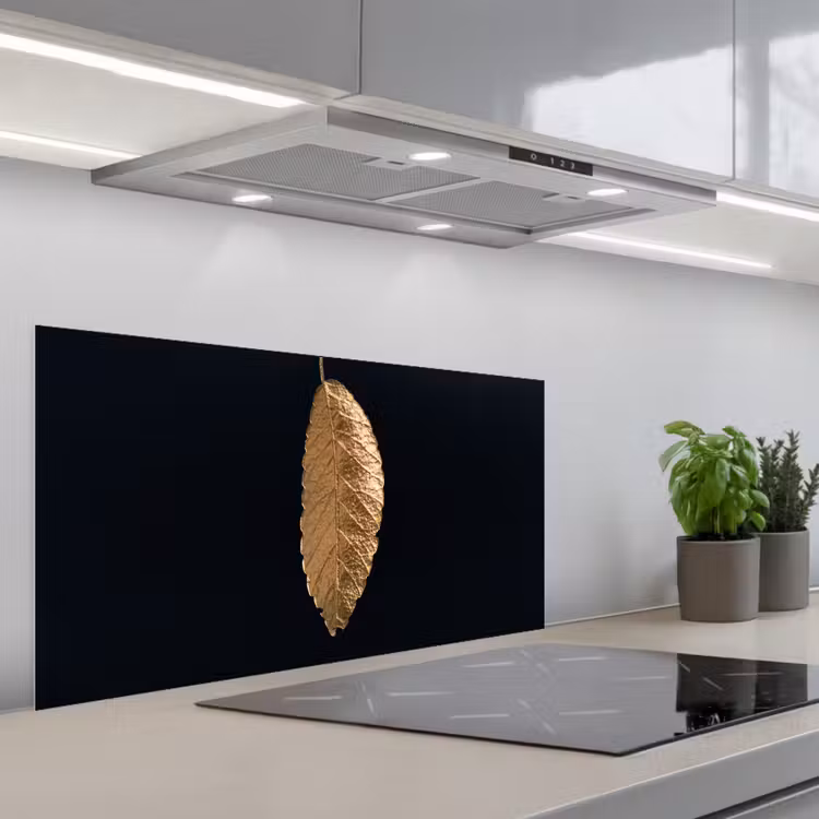 Bladeren - Zwart - Goud - Luxe - Natuur keuken achterwand spatscherm middel -3d_schuin