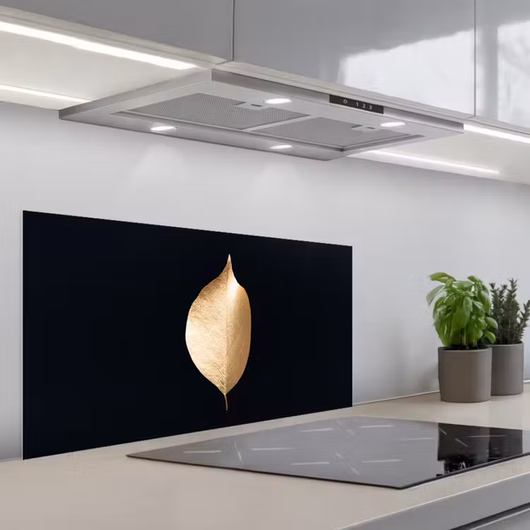 Bladeren - Goud - Zwart - Planten - Luxe keuken achterwand spatscherm middel -3d_schuin