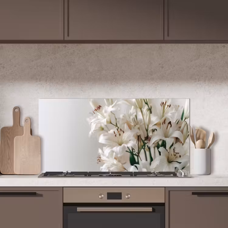 Lelies - Boekte - Wit - Meeldraden keuken achterwand spatscherm middel -sfeer2