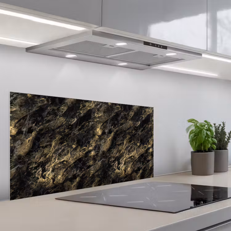 Marmer - Zwart - Goud keuken achterwand spatscherm middel 899 -3d_schuin
