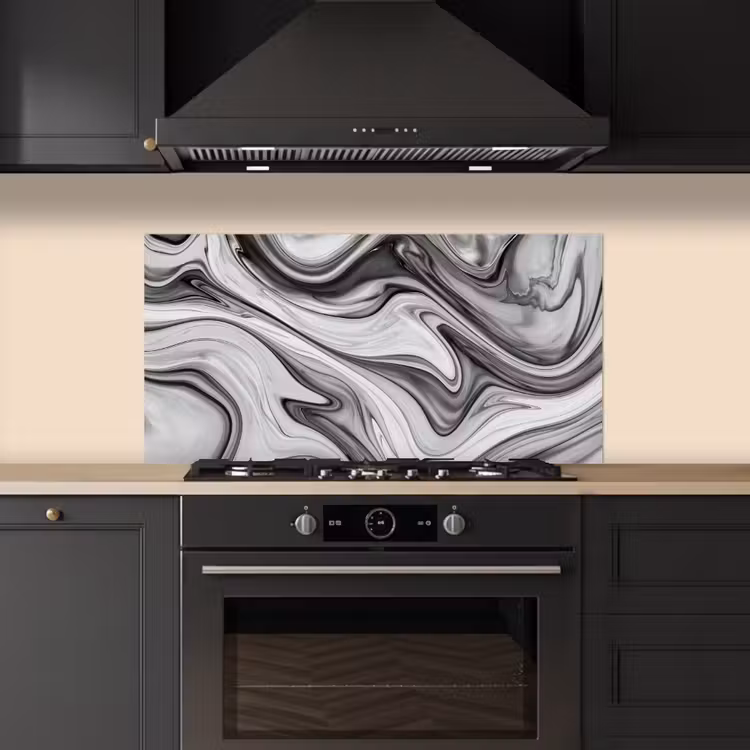 Marmer - Patronen - Grijs - Marmerlook - Zwart keuken achterwand spatscherm middel -sfeer1