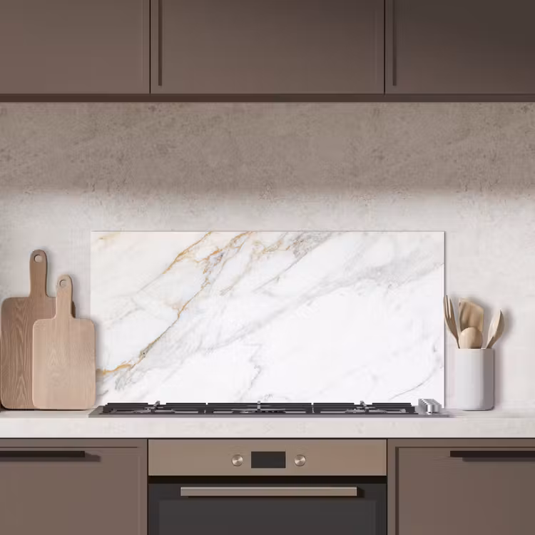 Marmer - Steen - Wit - Goud - Marmerlook - Steen - Luxe keuken achterwand spatscherm middel -sfeer2
