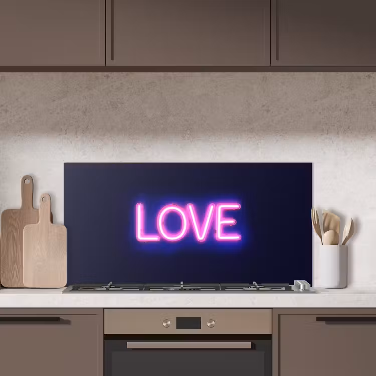 Neon - Love - Valentijn keuken achterwand spatscherm middel -sfeer2