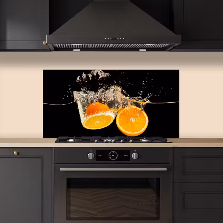 Sinaasappel - Stilleven - Water - Zwart - Fruit keuken achterwand spatscherm middel -sfeer1