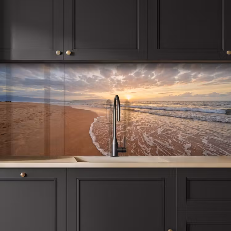 Zee - Kustlijn - Wolken - Landschap - Oranje keuken achterwand 2 middel -sfeer1
