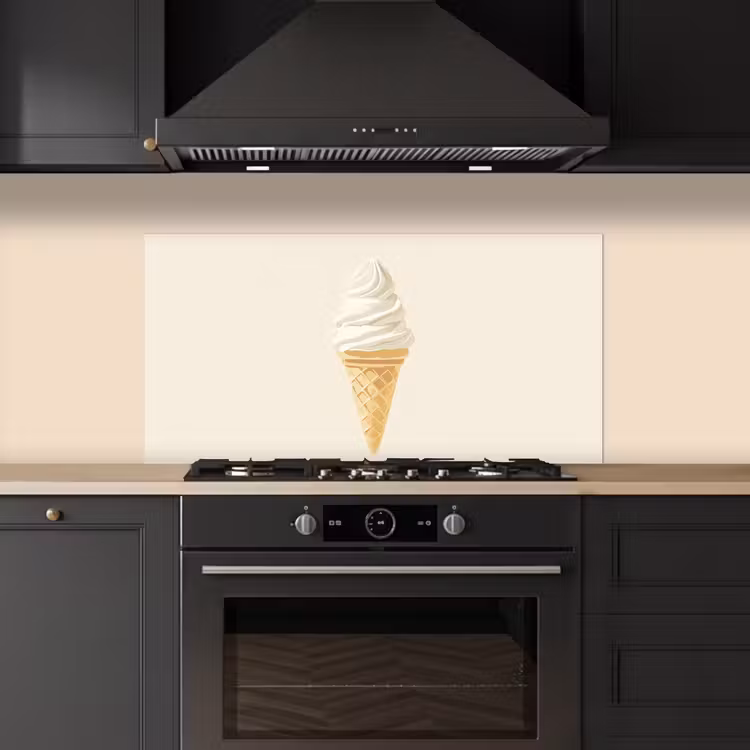 Softijs - Hoorntje - Wit keuken achterwand spatscherm middel -sfeer1