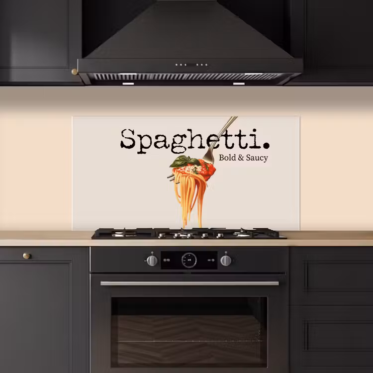 Spaghetti - tomatensaus - Parmezaanse kaas keuken achterwand spatscherm middel -sfeer1