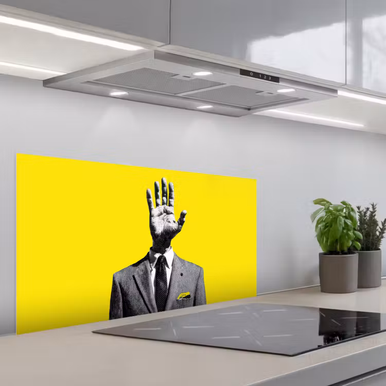 Pak - Hand - Geel keuken achterwand spatscherm middel -3d_schuin
