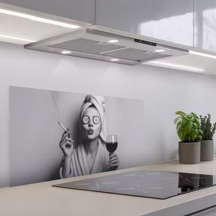 Vrouw - Masker - Wijn - Sigaret keuken achterwand spatscherm middel -3d_schuin