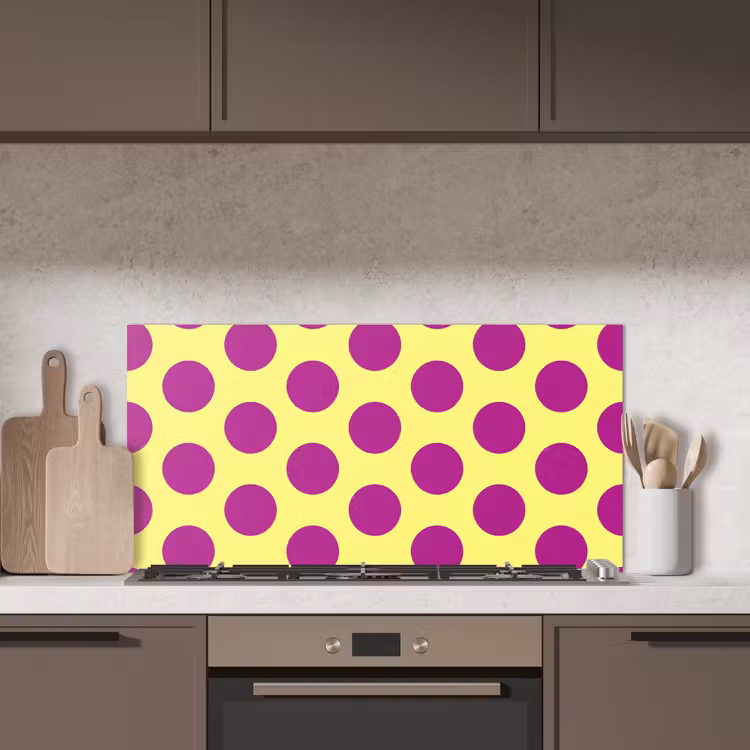 Dots - Klassiek - Geel keuken achterwand spatscherm middel 899 -sfeer2