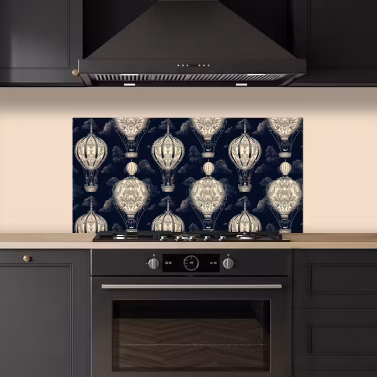Luchtballonnen - Wolken - Patroon - Donkerblauw keuken achterwand spatscherm middel 899 -sfeer1