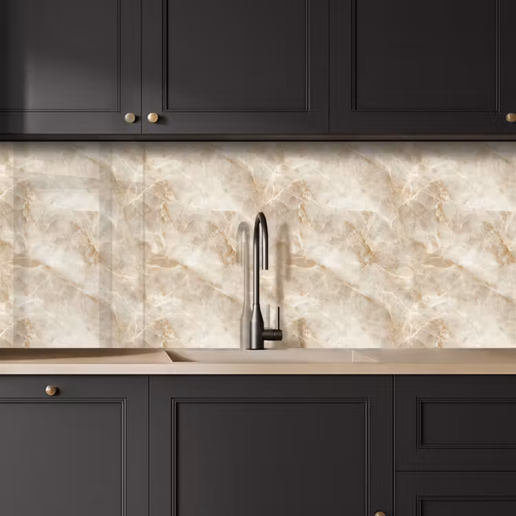 Lichtbeige - Onyx - Subtiel keuken achterwand 2 middel 871 -sfeer1