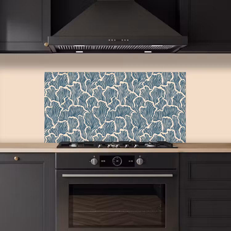 Organisch - Blauw - Crème - Schelpen keuken achterwand spatscherm middel 899 -sfeer1