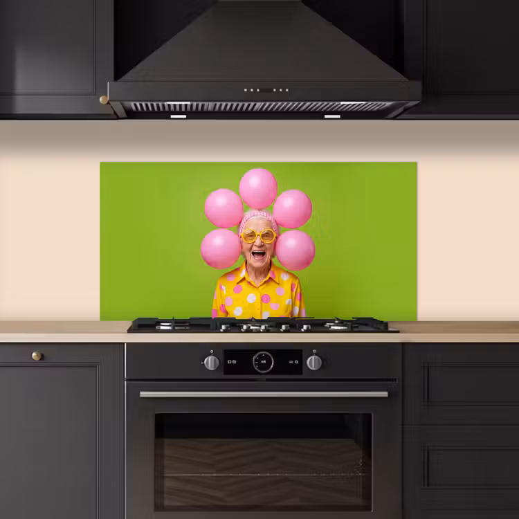 Mens - Ballonnen - Feest - Kleurrijk - Roze keuken achterwand spatscherm middel -sfeer1