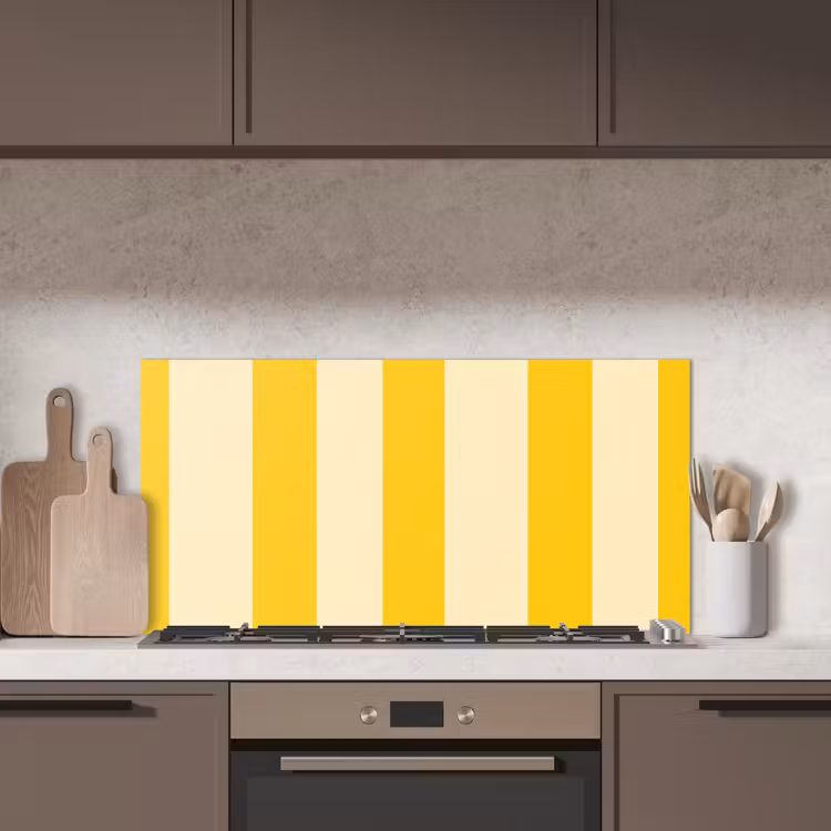 Strepen - Klassiek - Geel keuken achterwand spatscherm middel 899 -sfeer2