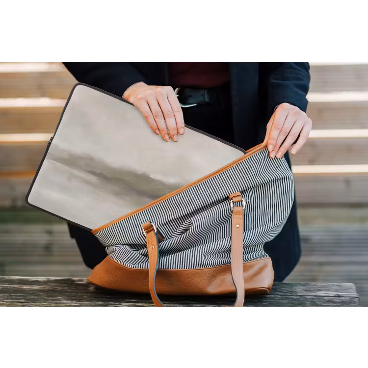 Abstract - Landschap - Nevel - Modern - Grijs laptophoes neopreen klein -tas