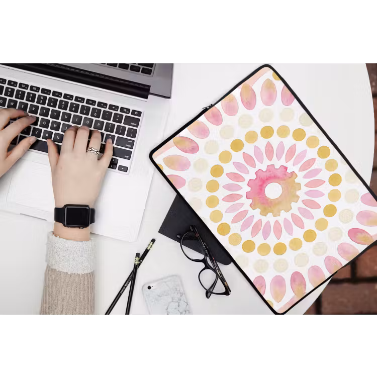 Abstract - Mandala - Kunst - Modern - Roze laptophoes neopreen klein -bureau
