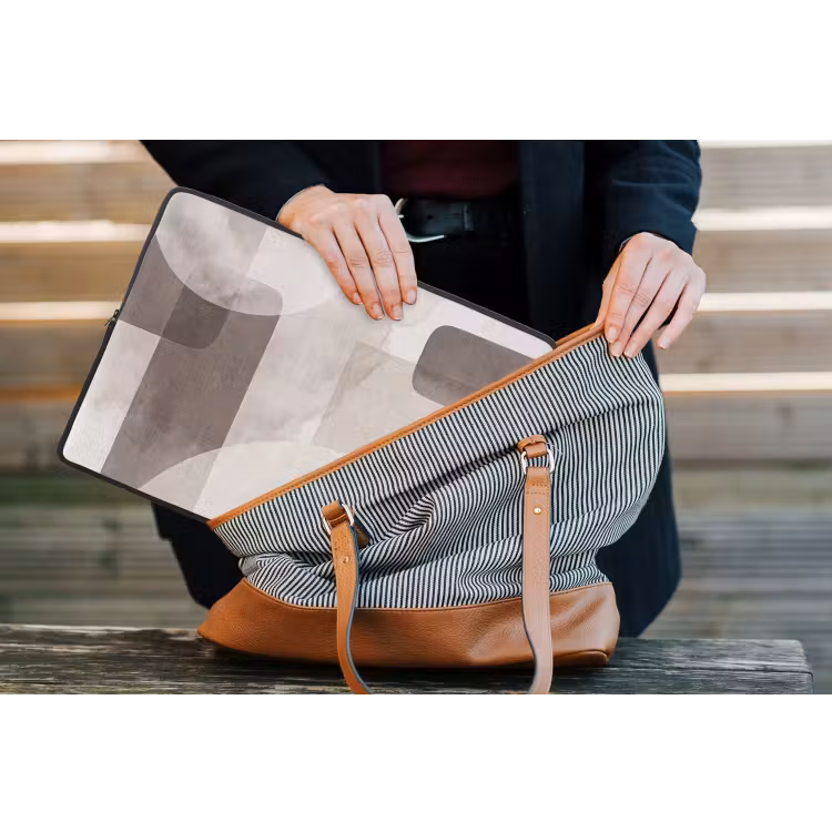 Laptop Sleeve - Abstract Shapes - Beige - Abstracte vormen - Beige laptophoes neopreen klein