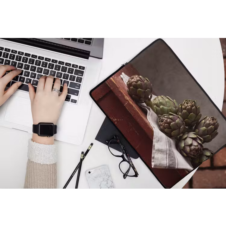 Laptop Sleeve - Artichoke - Food - Rustic - Artisjok - Eten - Rustiek laptophoes neopreen klein