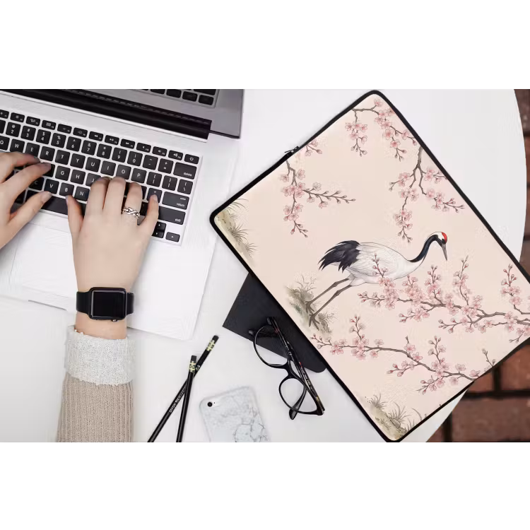 Aziatisch - Kraanvogel - Beige laptophoes neopreen klein -bureau