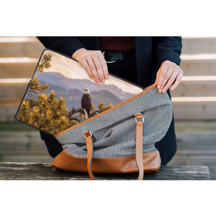 Zeearend - Boom - Bergen - Groen laptophoes neopreen klein -tas