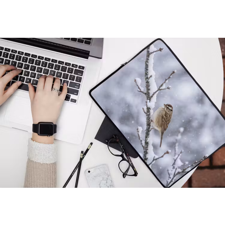 Vogel - Tak - Sneeuw - Winter laptophoes neopreen klein -bureau