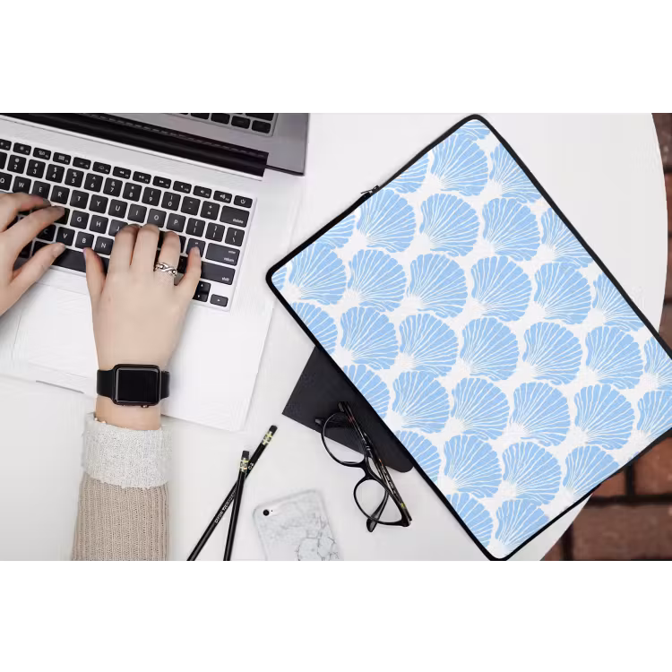 Blauw - Wit - Schelpen - Grafisch - Structuur laptophoes neopreen klein 279 -bureau