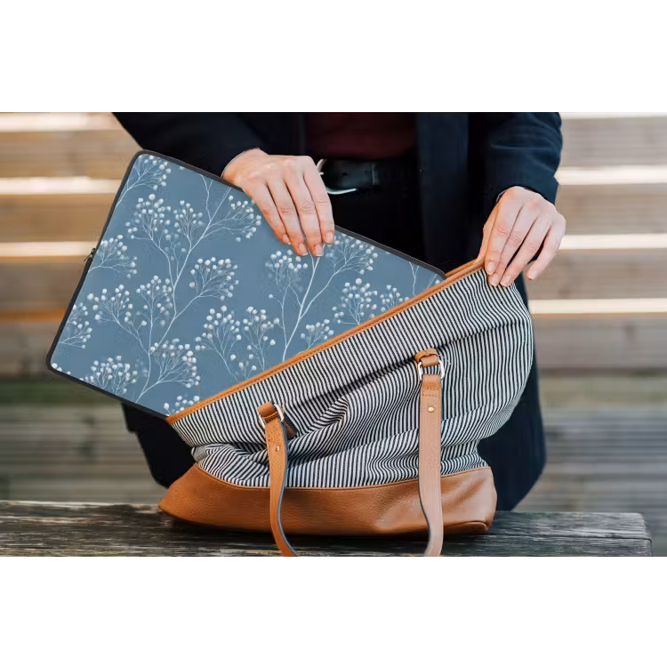 Takken - Bessen - Patroon - Lichtblauw laptophoes neopreen klein 279 -tas