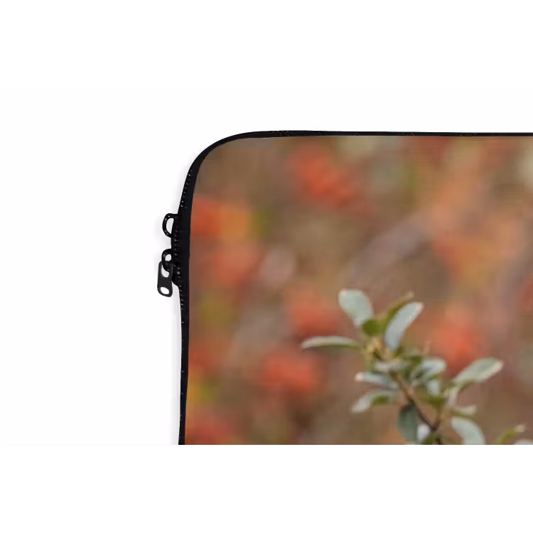 Goudvink - Bessen - Herfst - Natuur - Kleurrijk laptophoes neopreen klein -detail