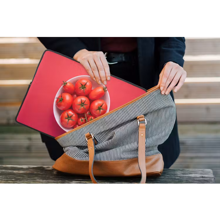 Laptop Sleeve - Dinner Plate - Red - Eten - Kom - Rood laptophoes neopreen klein