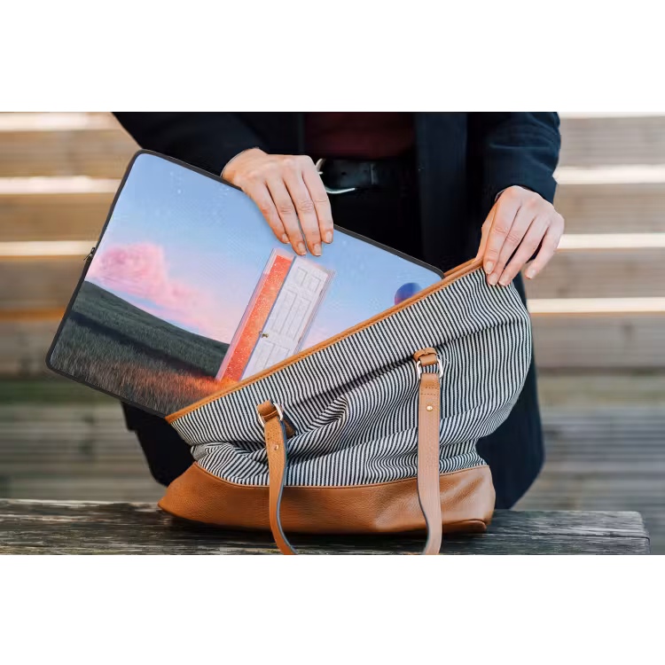Laptop Sleeve - Door - Fantasy - Space - Deur - Fantasie - Ruimte laptophoes neopreen klein