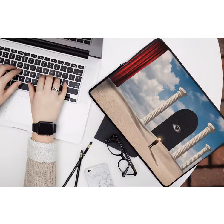 Laptop Sleeve - Dream - Desert - Eye - Droom - Woestijn - Oog laptophoes neopreen klein