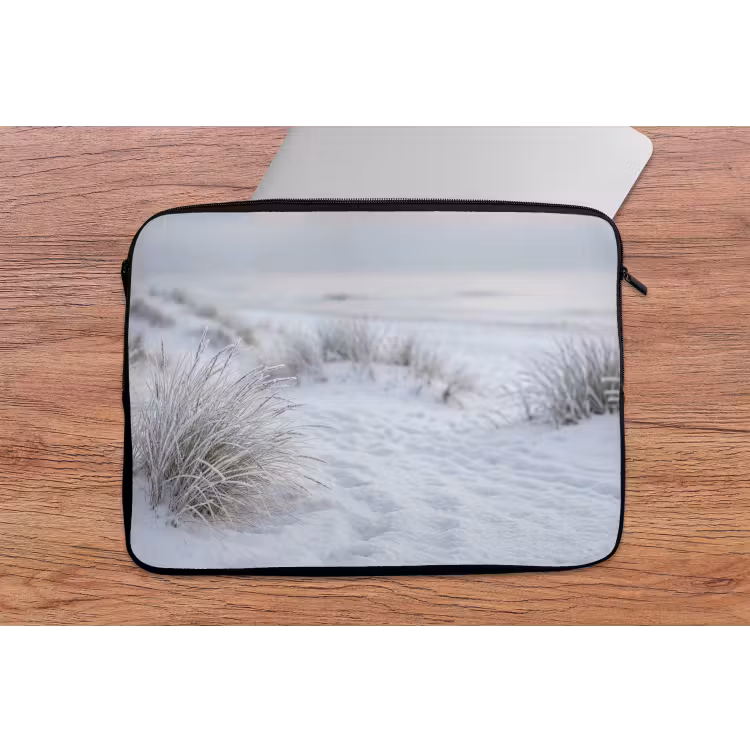 Duinen - Sneeuw - Strand - Winter - Serene laptophoes neopreen klein -tafel
