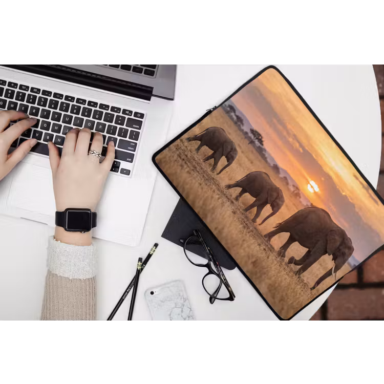 Olifanten - Savanne - Zonsondergang - Afrika - Warm laptophoes neopreen klein -bureau