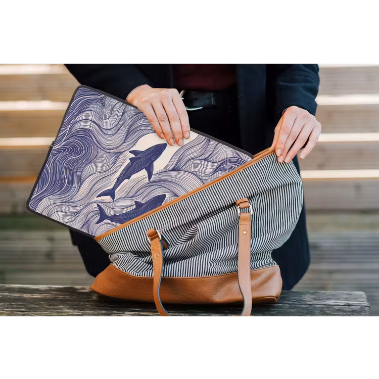 Vis - Oceaan - Lijntekening - Blauw - Dieren laptophoes neopreen klein -tas