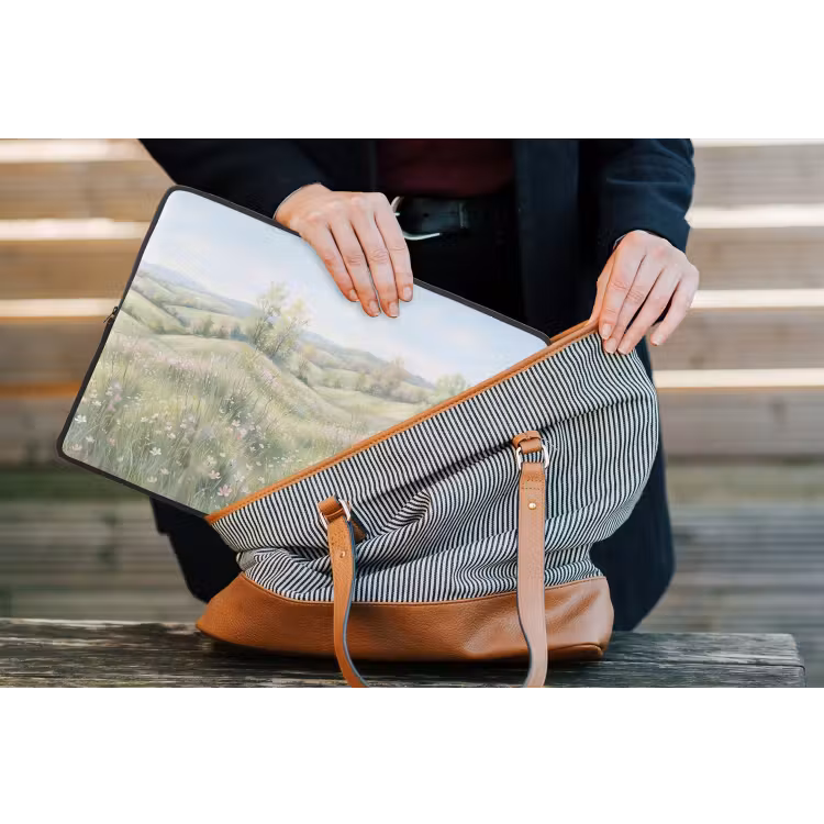 Bloemen veld - Bloemen - Groen laptophoes neopreen klein -tas