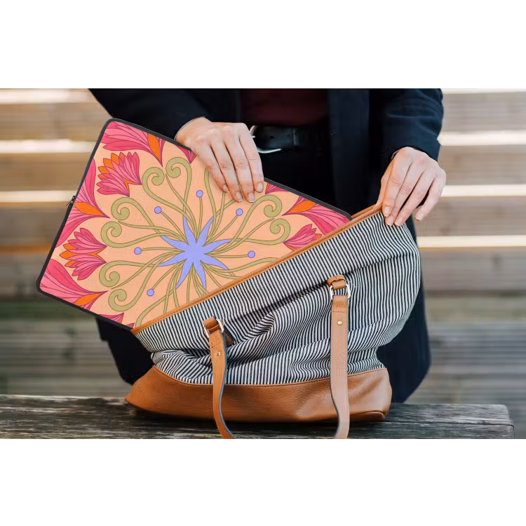 Bloemen - Patroon - Abstract - Roze - Decoratief laptophoes neopreen klein -tas