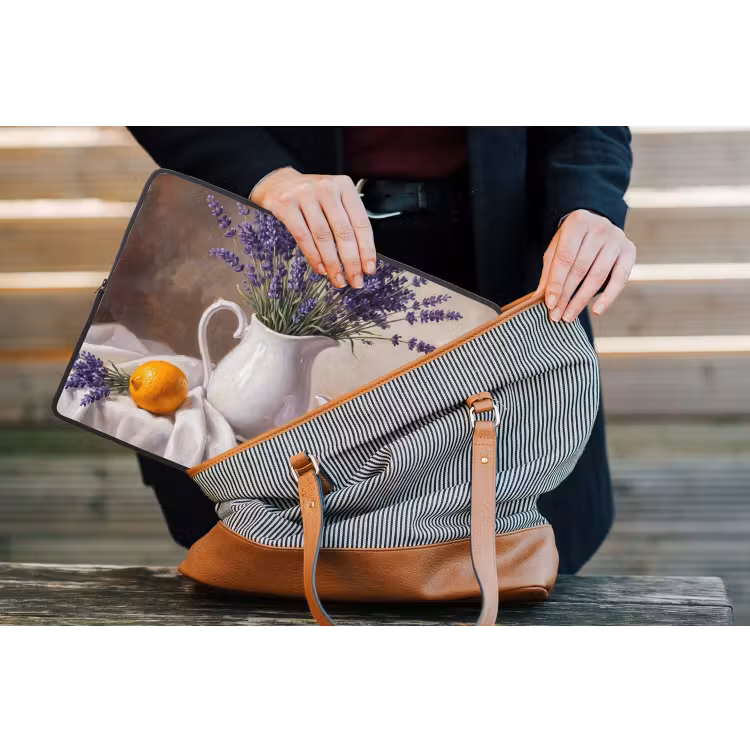 Laptop Sleeve - Flowers - Still Life - Purple - Bloemen - Stilleven - Paars laptophoes neopreen klein