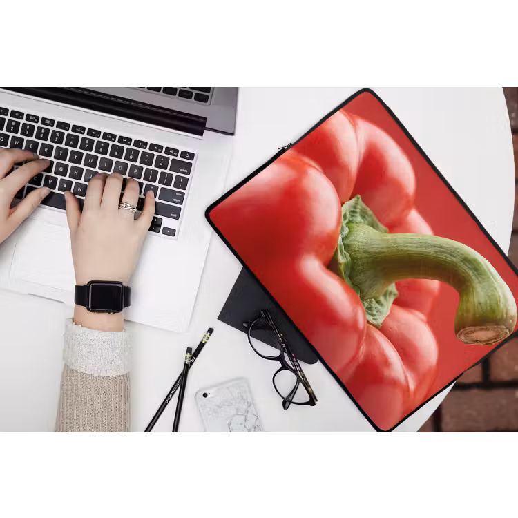 Laptop Sleeve - Food - Bell Pepper - Red - Eten - Paprika - Rood laptophoes neopreen klein