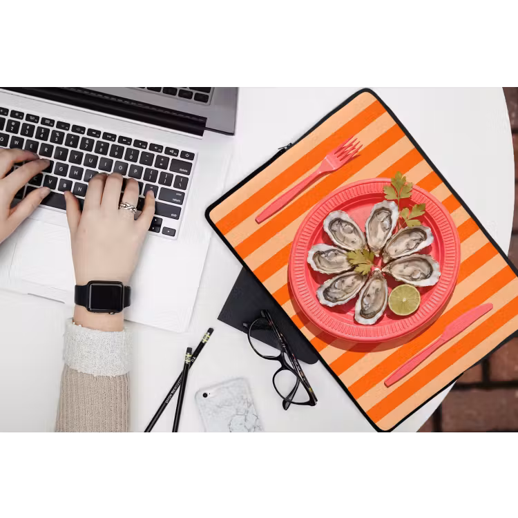 Eten - Oester - Zeevruchten - Oranje - Modern laptophoes neopreen klein -bureau