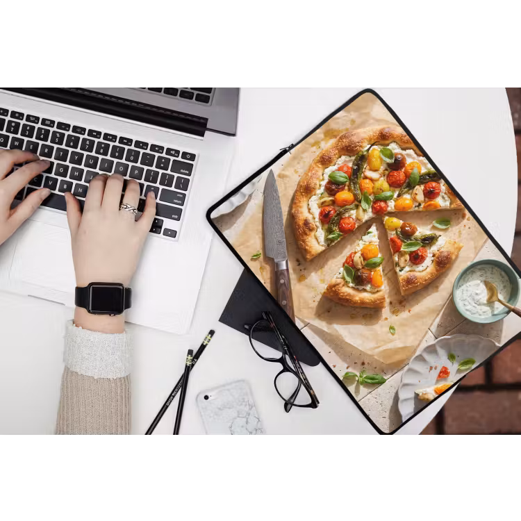 Eten - Tomaten - Basilicum - Maaltijd - Vers laptophoes neopreen klein -bureau
