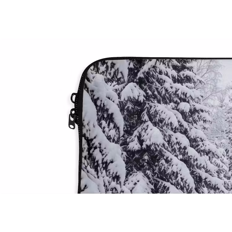 Bos - Winter - Sneeuw - Pad - Natuur laptophoes neopreen klein -detail