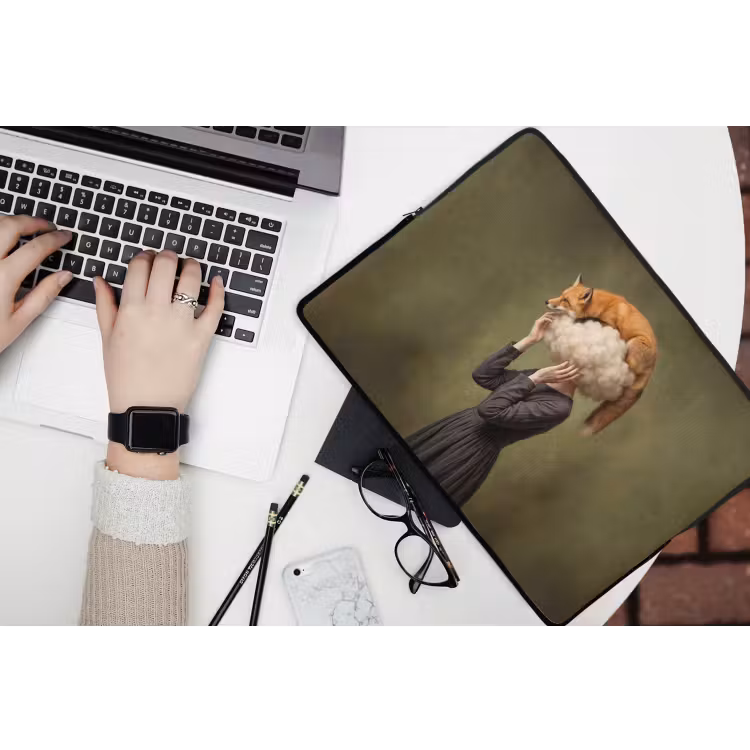 Vos - Surrealistisch - Groen laptophoes neopreen klein -bureau