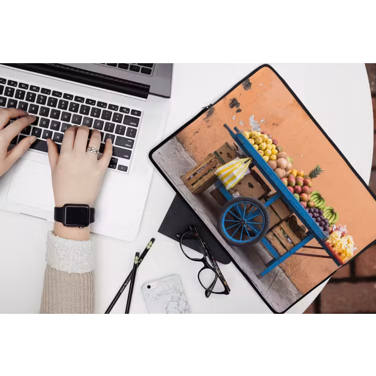 Laptop Sleeve - Fruit - Cart - Street - Fruit - Kar - Straat laptophoes neopreen klein