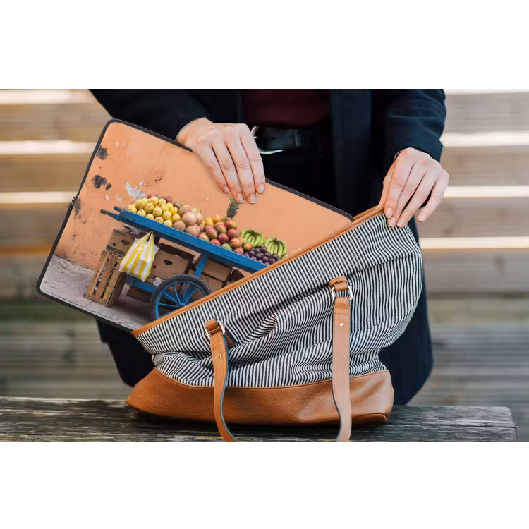 Laptop Sleeve - Fruit - Cart - Street - Fruit - Kar - Straat laptophoes neopreen klein