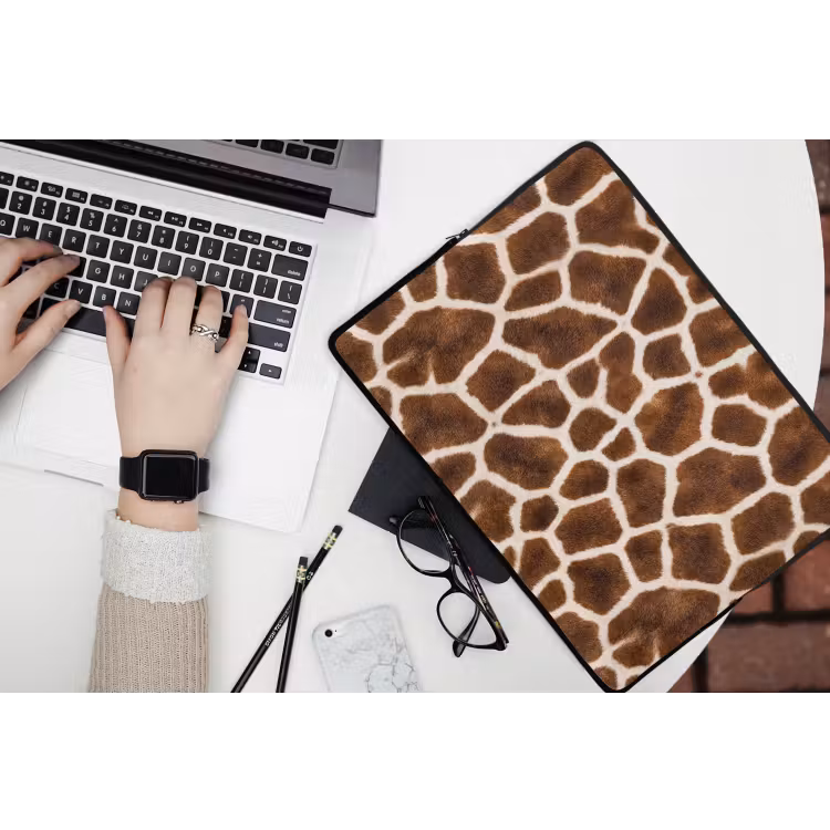 Giraf - Vacht - Klassiek - Bruin laptophoes neopreen klein -bureau