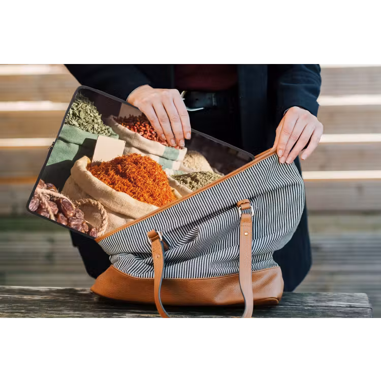 Laptop Sleeve - Herbs - Market - Colorful - Kruiden - Markt - Kleurrijk laptophoes neopreen klein